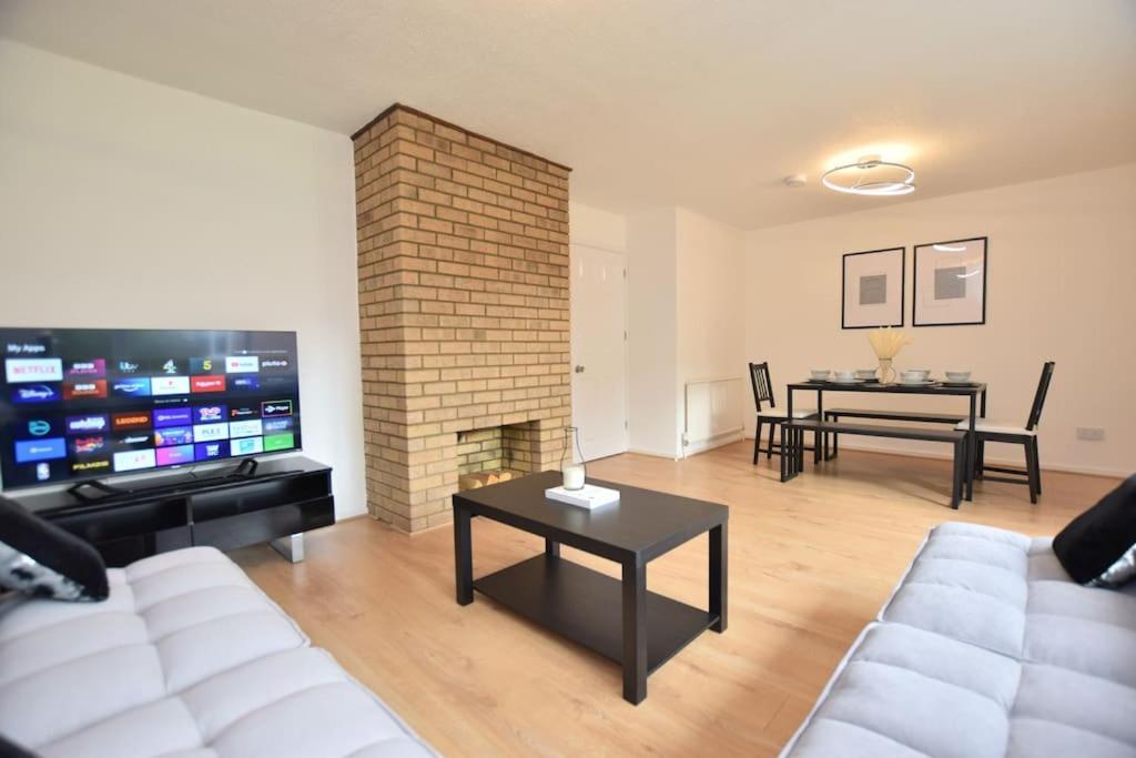 Luxury Central Oxford Detached Home Екстериор снимка